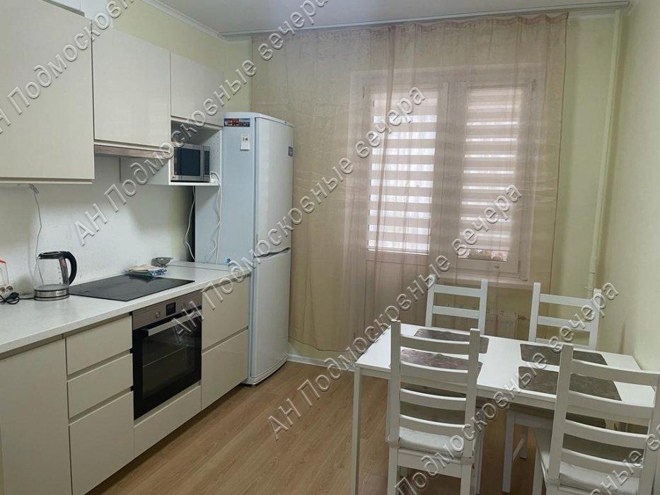 Продажа 2-комнатной квартиры, Московская, Новое шоссе,  6к2